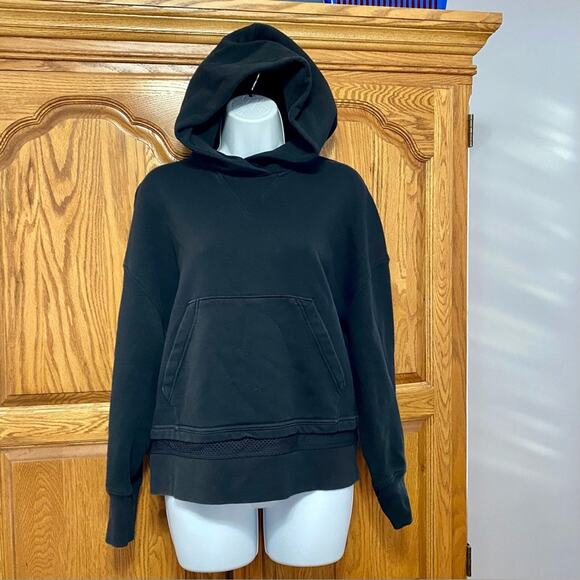 Lululemon Warm Down Hoodie Womens Size 10 Black Workout Mesh Hem Sweatshirt - Picture 1 of 11